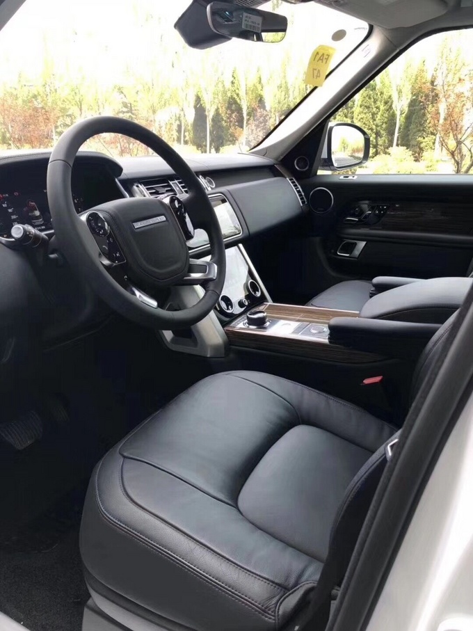 18款路虎揽胜行政创世加长 气度不凡SUV-图4