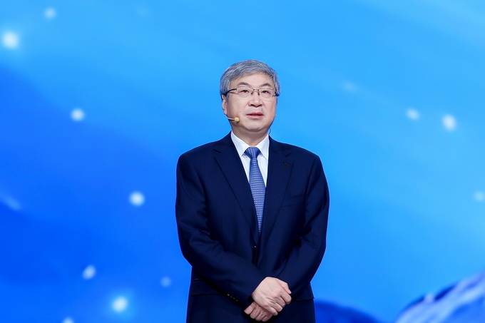 最高续航905km 3.7s破百 标配空气悬架 星纪元ES比预售降2万上市-图11