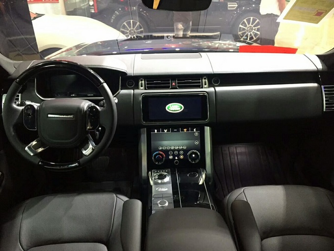 2018款路虎揽胜行政 美规HSE黑曜版130万-图6
