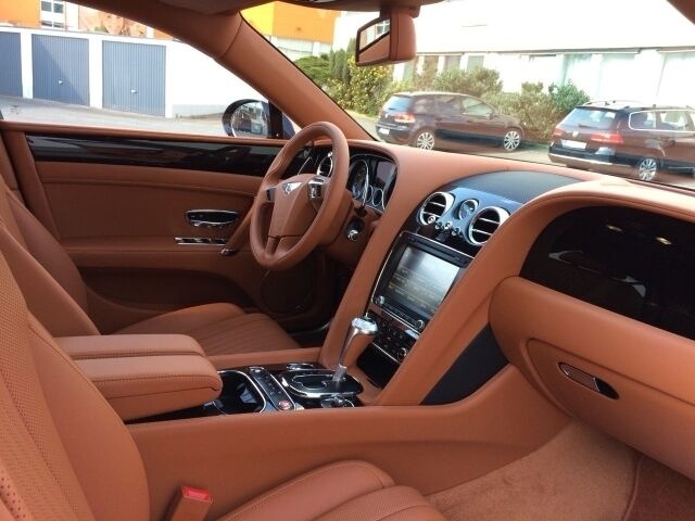 宾利飞驰V8S优雅豪华奢轿 超凡性能优势-图4