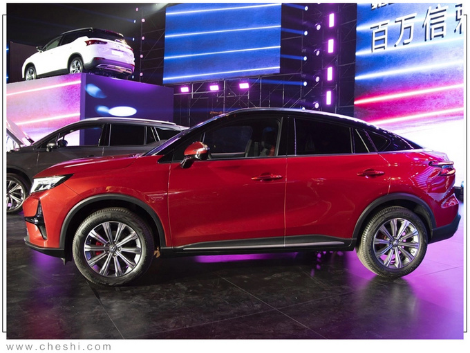 广汽传祺全新GS4轿跑插混版 明年3月份上市-图3