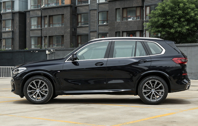 内饰长这样华晨宝马国产X5曝光 最快明年下线-图2