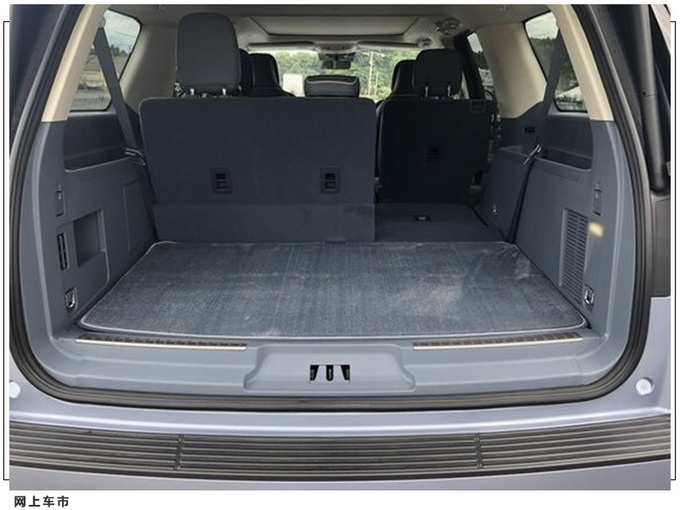 林肯领航员实拍曝光 搭3.5T V6/2+2+3座椅布局-图8