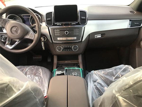 2018款奔驰GLE400 中东版原厂配置仅79万-图7