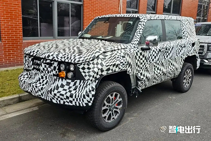 北京BJ40将换代 推城市版/越野版 4月18日首发-图3