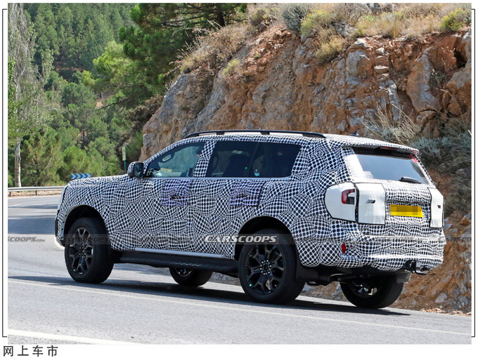 福特全新硬派SUV现身搭3.0T/配猛禽同款前脸-图5