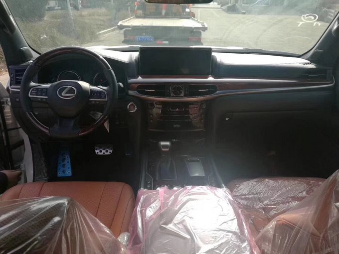 18款雷克萨斯LX570 降税价格裸利惠全国-图4