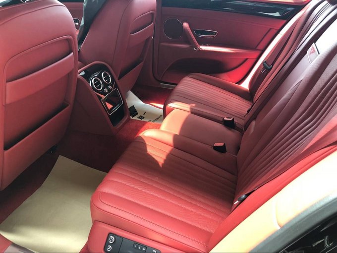 2018款宾利飞驰降关税 价格底线多重优惠-图7