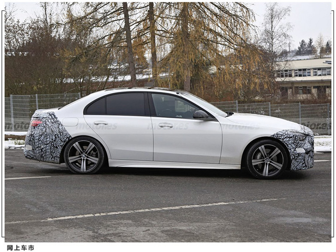 奔驰全新C级谍照曝光搭2.0T混动/换装全新大灯-图4