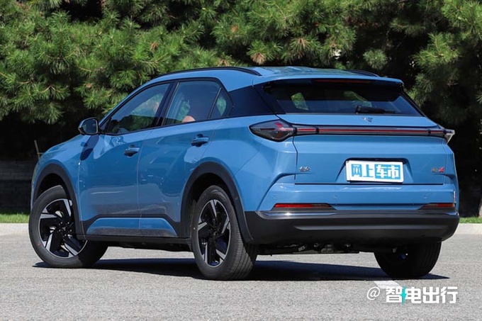 哪吒X即將上市純電續(xù)航501km 預(yù)計售10.88萬起-圖9