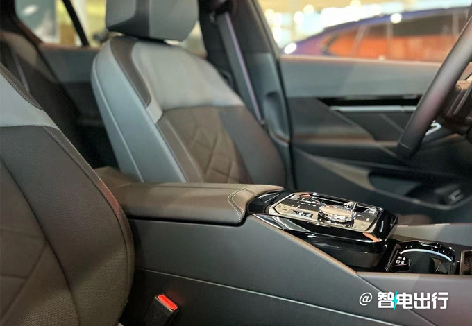 宝马新5系到店实拍四季度国产开售/现款优惠12万-图6