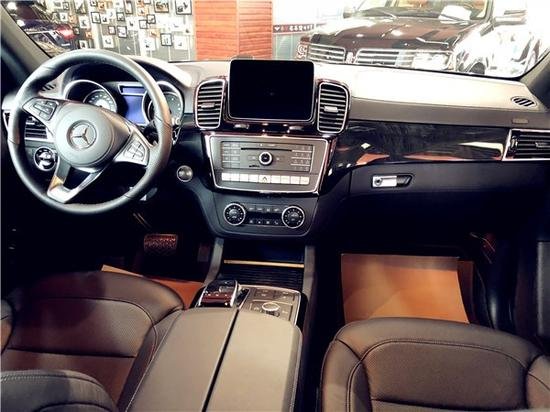 18新款奔驰GLS450美规配置 五一限时特惠-图6