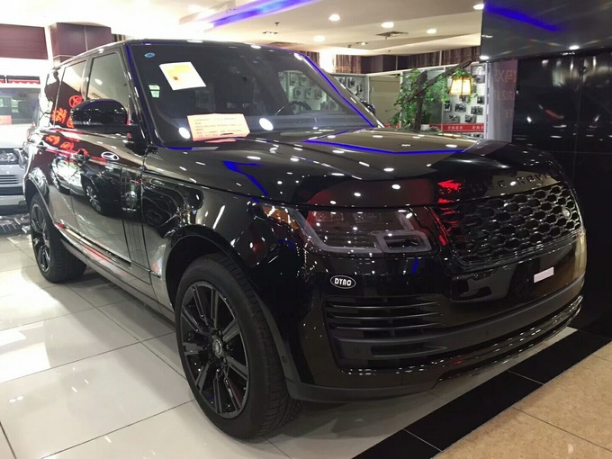 2018款路虎揽胜行政 美规HSE黑曜版130万-图2