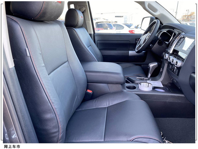 丰田普拉多大哥实拍搭5.7升V8引擎/7座布局-图8