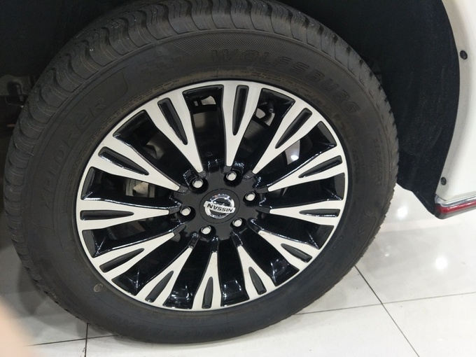 18款日产途乐Y62 4.0XE升级版亏本卖疯了-图7