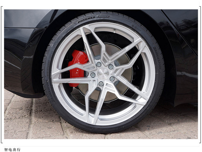 特斯拉新款Model 3高性能版配全新轮毂/KW避震器-图5