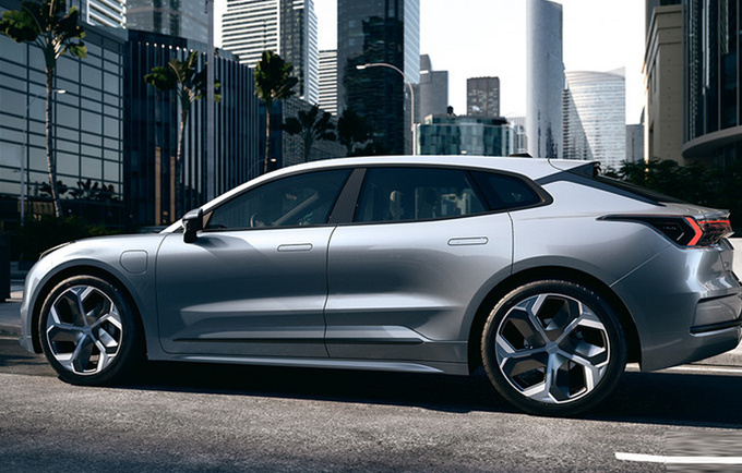 领克首款纯电轿跑4月预售尺寸/续航领先Model 3-图2