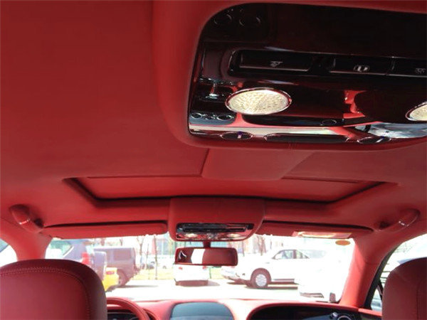 18宾利飞驰V8S限量版 奢华速度融为一体-图5