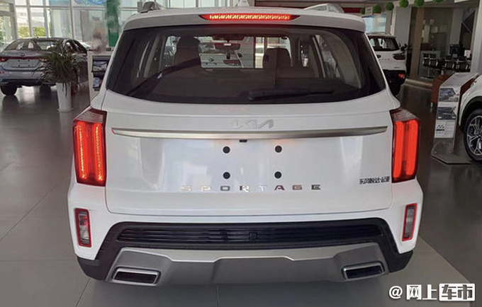 起亚智跑Ace到店实拍7月初上市 预计15万起售-图3