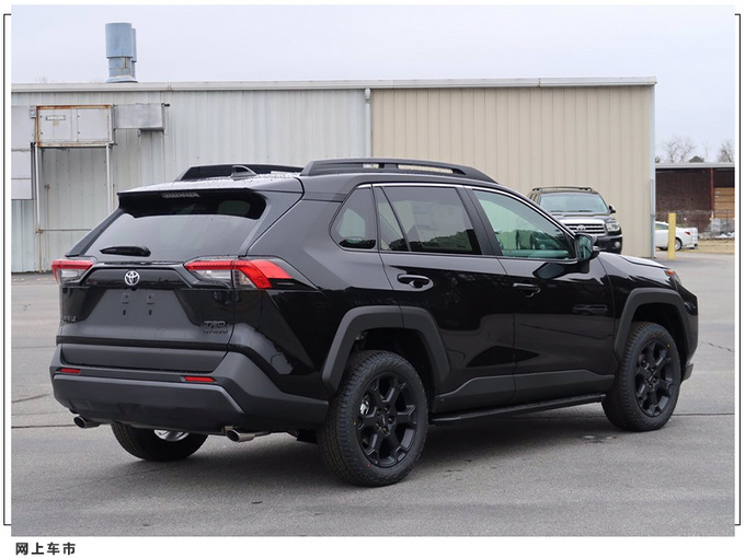 丰田RAV4运动版实拍升级8AT变速箱/标配TRD套件-图3