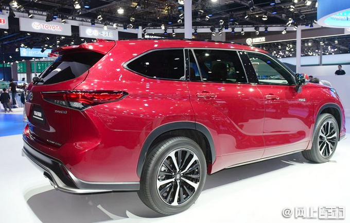 一汽丰田皇冠陆放信息曝光 配置比全新汉兰达更高-图3