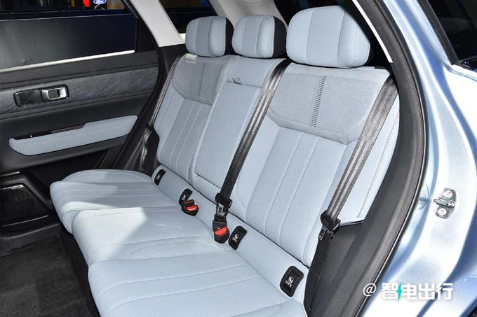 奇瑞风云T6卖12-15万用比亚迪电池 2月29日上市-图21