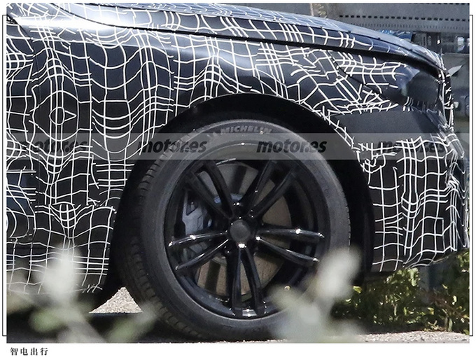 宝马全新5系谍照将增纯电版本/续航或达500公里-图2