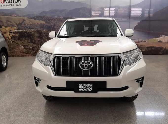 丰田普拉多三门版实拍搭2.7L引擎/越野性能更好-图1