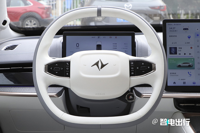 东风eπ007六天后上市售15.96万起 可选剪刀门-图10