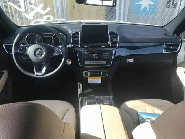 18款奔驰GLS450 豪爽美规气魄越野秒杀价-图5