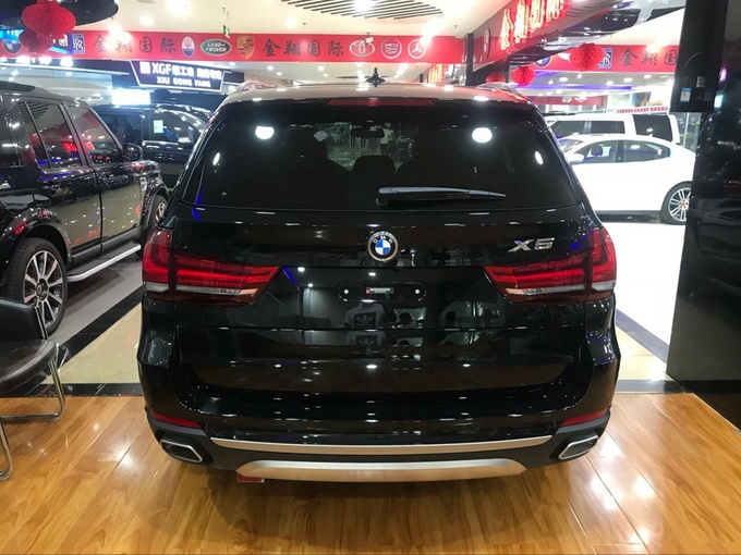 2018款宝马X5墨版新优惠 2.0T油混新动力-图3