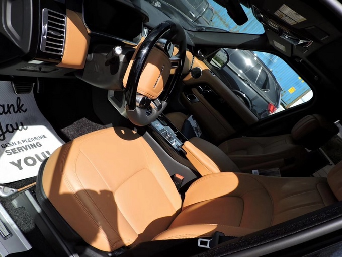 18款路虎揽胜行政升级换新颜 价位聚划算-图4