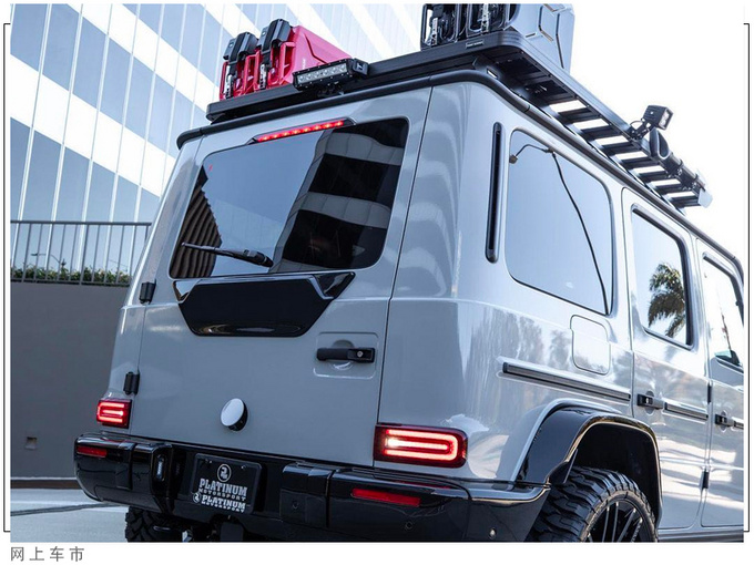 奔驰G级改装版实车街拍搭4.0T引擎/配越野套件-图5