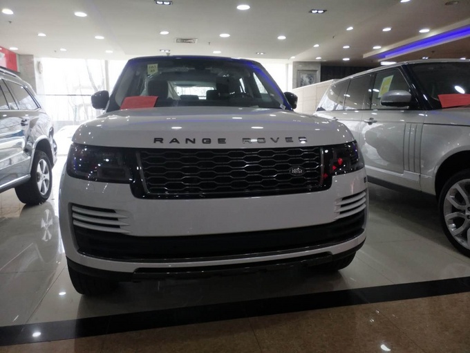 18款路虎揽胜行政版 3.0奢华SUV英伦风格-图2