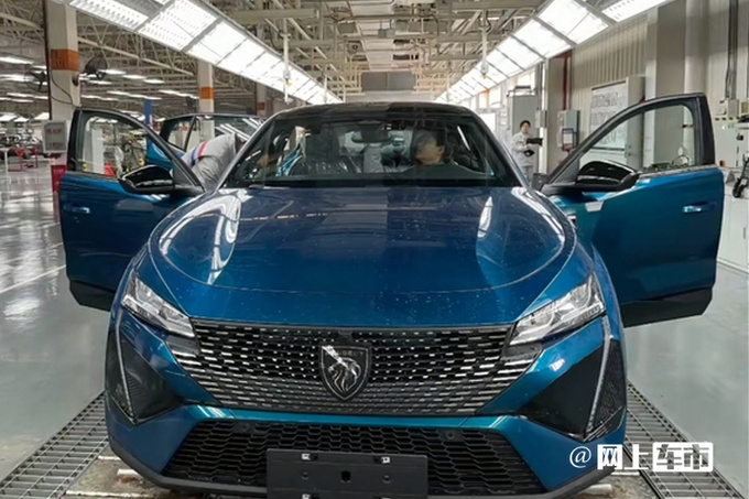 标致内部文件2025款408X主销车增配将官方降价-图1