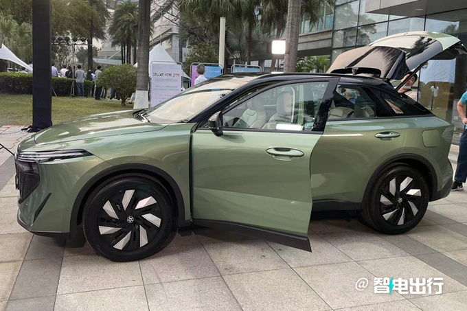 启辰大V新车型街拍换奥迪同款挡把 或5月上市-图2