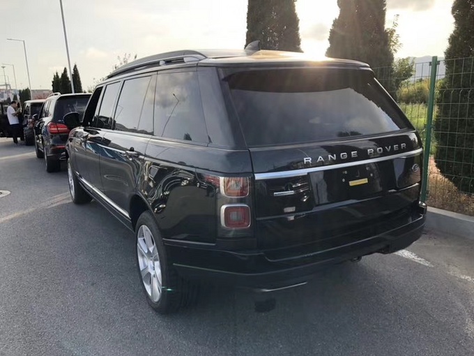 2018款路虎皇家一号5.0 港口仅一台抢购-图3