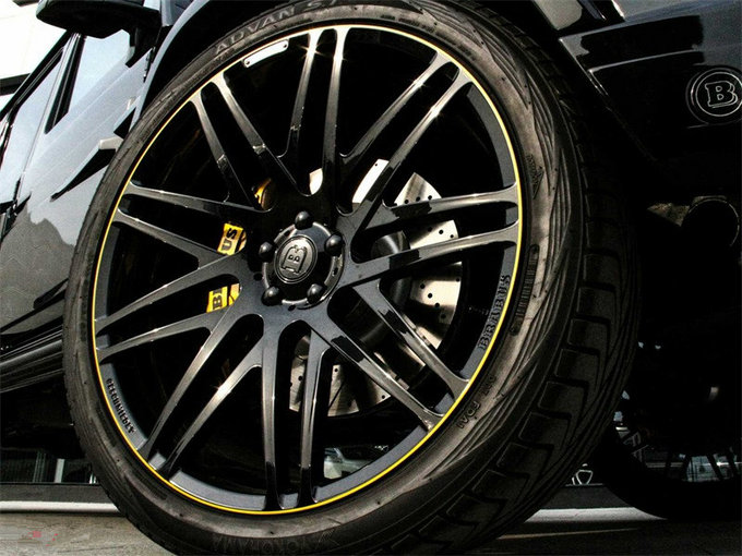 奔驰G500改装BRABUS 咄咄逼人气势越野车-图3