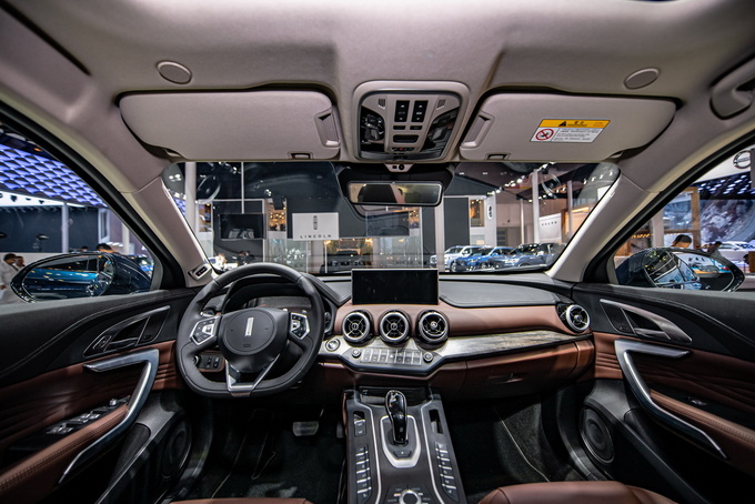 错过北京车展不用急 WEY VV7 科技版首付1万开回家-图5