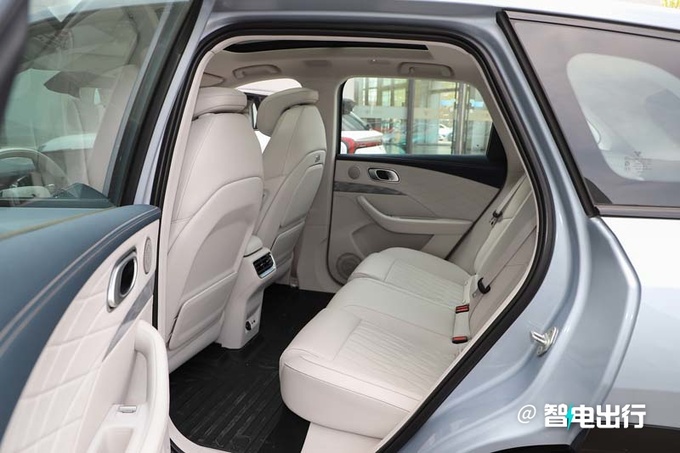 哪吒L純電版 5月21日預(yù)售續(xù)航510km 預(yù)計12.99萬起-圖8