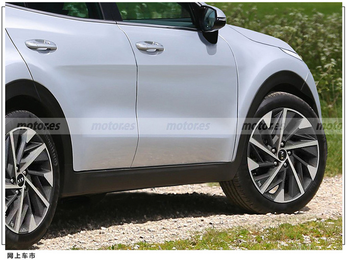 起亚全新狮跑外观曝光搭贯穿式尾灯/前脸酷似K5-图2