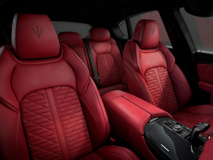 ��ɯ����SUV���˶��׼� ��3.0T������75.07����