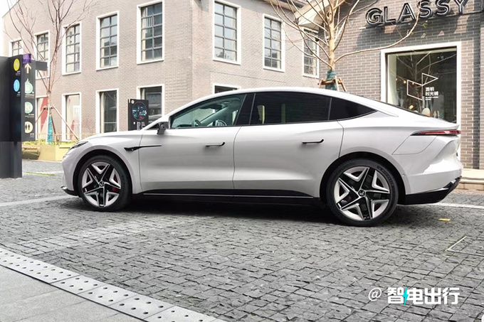 飞凡F7 3月27日上市现在订享终身免费充换电-图2