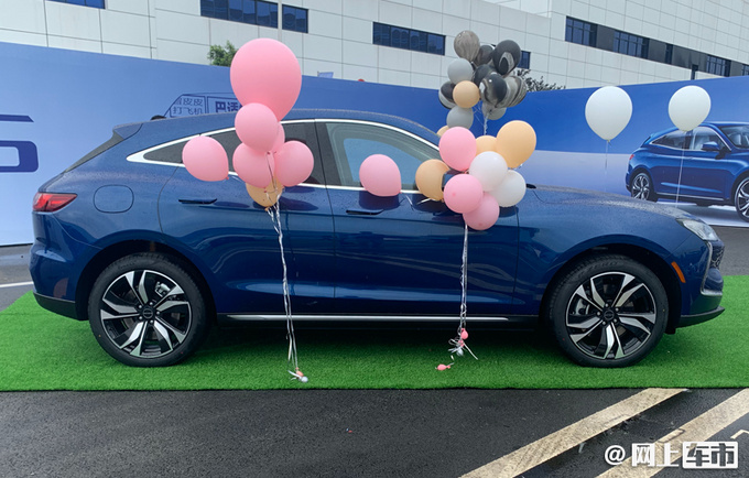 赛力斯华为智选SF5交付 售21.68万 续航超1000km-图3