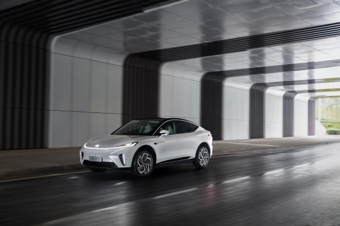 降9万直接卖18.99万元中大型轿跑SUV新款飞凡R7比中型车还便宜-图4