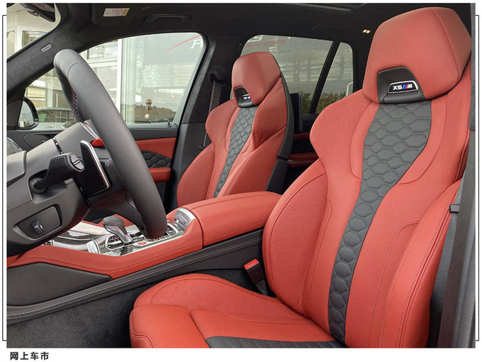 宝马X5 M实拍曝光搭4.4T引擎/配红色运动座椅-图5