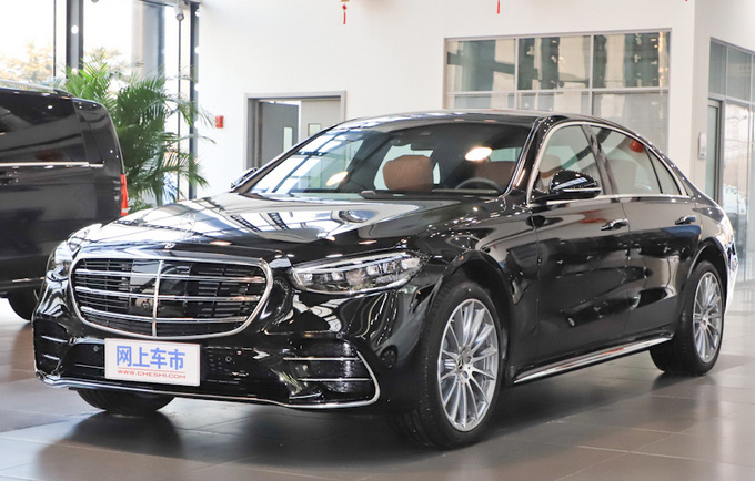 奔驰全新S级上市89.98万元起售 选这款准没错-图2