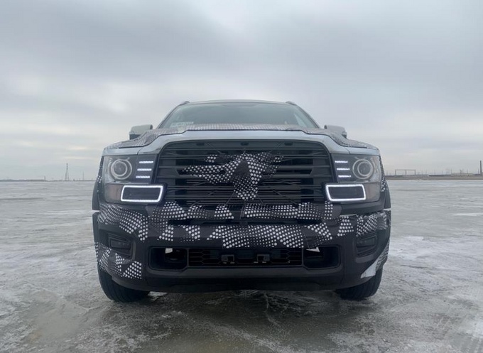 又一全尺寸皮卡谍照曝光车宽超2米下半年上市-图3