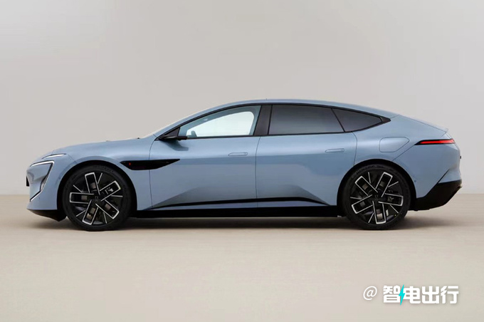 阿维塔12实车曝光 尺寸超比亚迪汉 车尾酷似AMG GT-图1