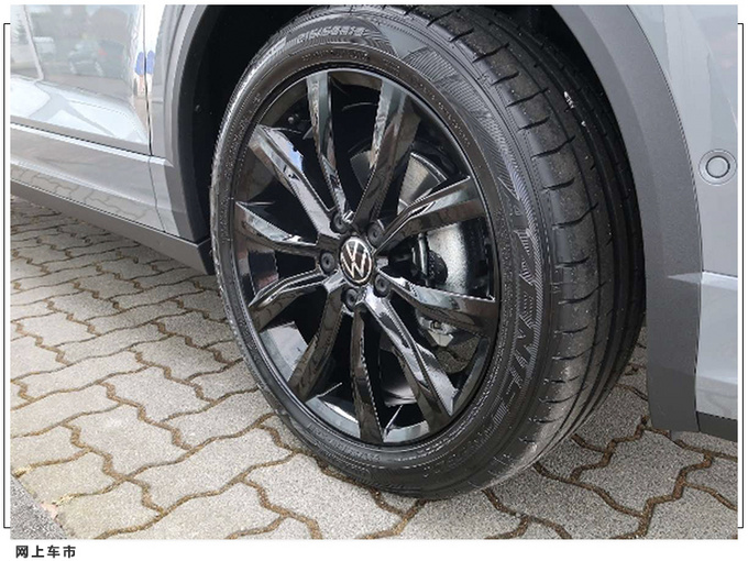 大众新款T-ROC实拍曝光 黑色软顶敞篷/搭1.5T引擎-图6